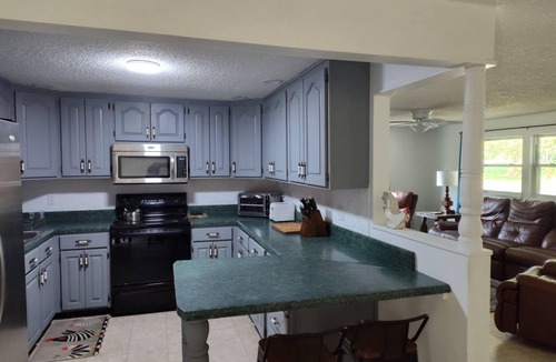 Cumberland House | Hibernation Station - 3 Bed/2 Bath home with trailer parking available