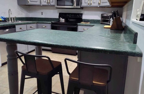 Cumberland House | Hibernation Station - 3 Bed/2 Bath home with trailer parking available