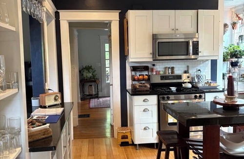 Deer Park House | Highlands Derby Delight! Beautiful large home in the Highlands of Louisville.