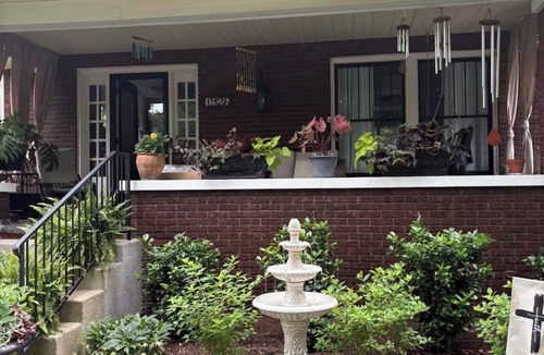 Deer Park House | Highlands Derby Delight! Beautiful large home in the Highlands of Louisville.