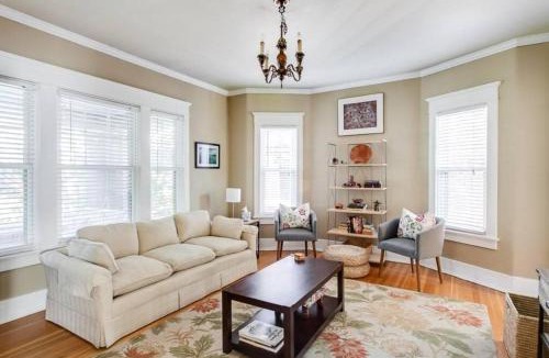 Bonnycastle House | Highlands Retreat Walkable Near Expo Center Family Friendly