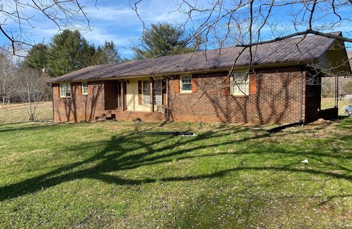 Cookeville House | Hikers Hill
