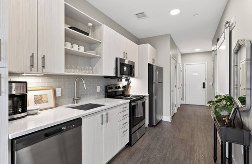 Hillsboro Village House | Hillsboro Village Studio + Balcony | Near Vanderbilt + Music Row | Belcourt