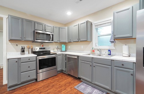 Bardstown House | Hillside Home on the KY Bourbon Trail Sleeps 6