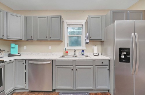 Bardstown House | Hillside Home on the KY Bourbon Trail Sleeps 6