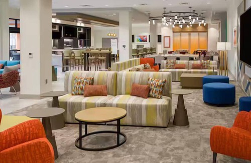 Riverside Hotel | Hilton Garden Inn Kansas City Riverside