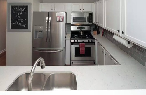 Cherokee Triangle Condo | Historic District Townhouse in City BEST Location-Highland-Nulu-Bardstown Road