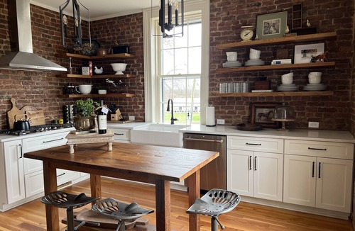 Shelbyville House | Historic Home Farm Stay in the Heart of Bourbon Country