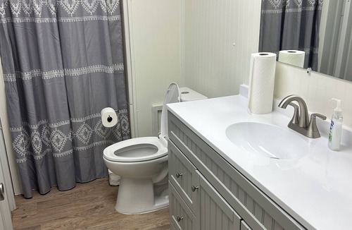 Whites City Cabin | Historic Ranch House-Perfect for family reunions and retreats