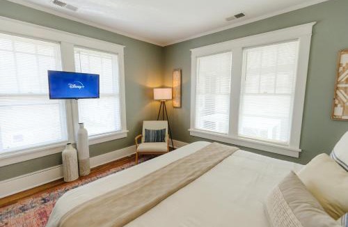 Crosstown House | Historic Revival Midtown Memphis Free Parking Fast Wifi Free Parking Yes Pets