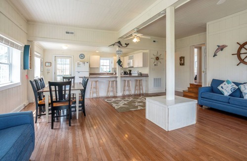 Ocracoke House | Hoi Toide Low Toide: Two homes in one. Canal front, boat docking.