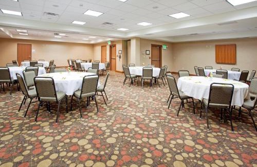 Los Alamos Hotel | Holiday Inn Express and Suites Los Alamos Entrada Park by IHG