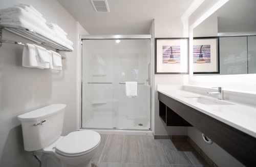 Kearney Hotel | Holiday Inn Kearney by IHG