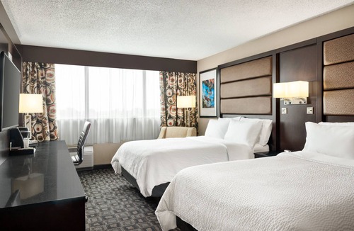 Jeffersontown Hotel | Holiday Inn Louisville East - Hurstbourne by IHG