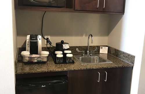 Northeast Heights Hotel | Holiday Inn & Suites Albuquerque-North I-25 by IHG