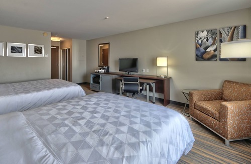 Northeast Heights Hotel | Holiday Inn & Suites Albuquerque-North I-25 by IHG