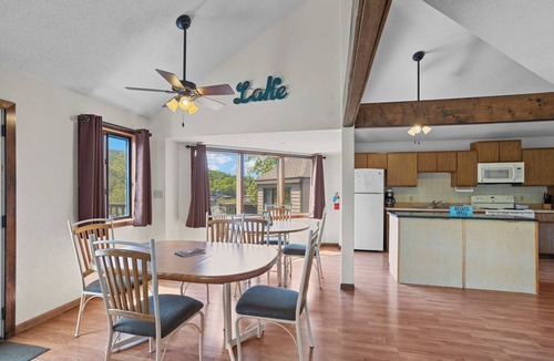 Osage Beach Villa | Holiday Shores 30 - Three Bedroom Villa, Sleeps 8