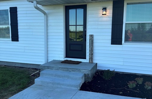 Williamstown House | Holland Hideaway, Newly remodeled, less than 5 miles from The Ark Encounter