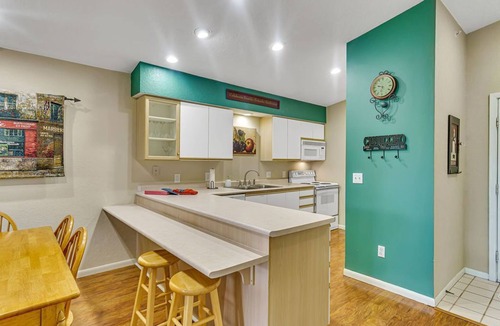 Branson Condo | Home away from home!