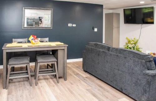 Clarksville House | Home w/Hot Tub, Playset & Grills in Clarksville!