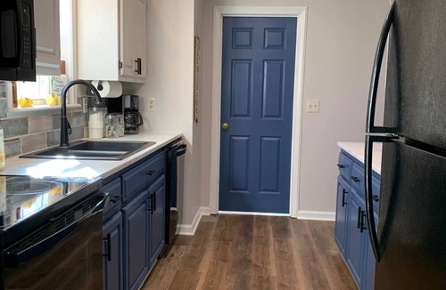 Iuka House | Home with Game Room and fire pit! Our Nest in the Woods w 2 King & 3 twin bed