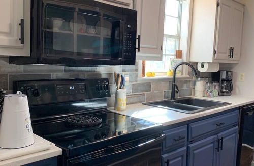 Iuka House | Home with Game Room and fire pit! Our Nest in the Woods w 2 King & 3 twin bed