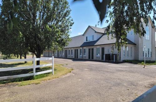 Texhoma Hotel | HomeTown Inn By OYO Texhoma, OK