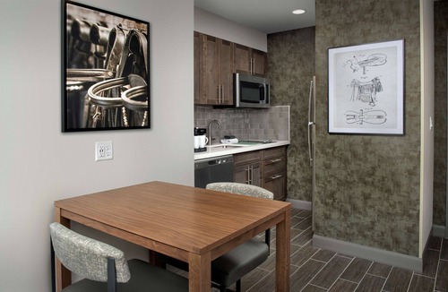 Fairgrounds Hotel | Homewood Suites By Hilton Louisville Airport