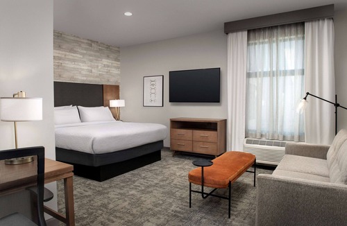 Fairgrounds Hotel | Homewood Suites By Hilton Louisville Airport