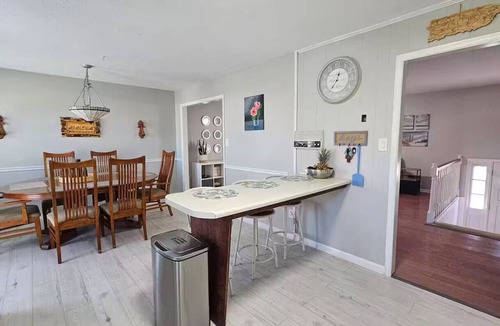 Cleveland House | Hopewell Haven for 8- Close to shopping and nature.