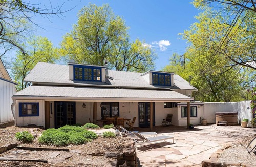 Tesuque House | Hot tub and Outdoor Dining, Charming Tesuque Home