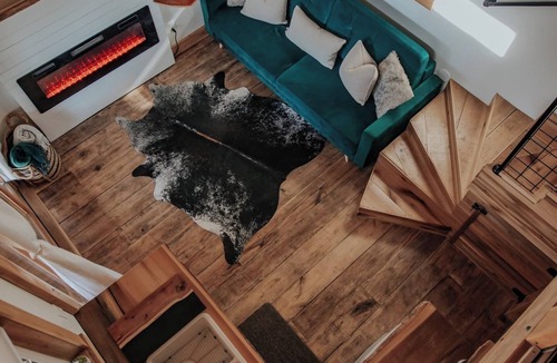 Maryville Apartment | Hot tub | Fire pit | River access| Kayaks | Fast WiFi
