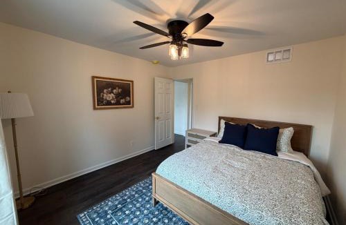 Coxs Creek House | Hot Tub Sleeps 10 Bourbon Trail Historic Home