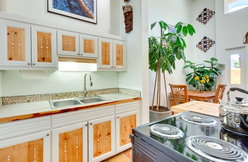 El Prado Condo | Hot Tub, Sunset Views! Couple’s Escape in El Prado