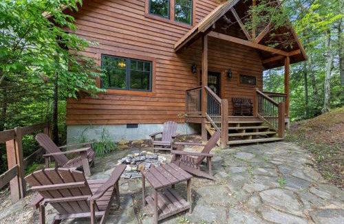 Rogers House | Hot Tub & WiFi - Sky Pointe - LUX cabin in RRG KY