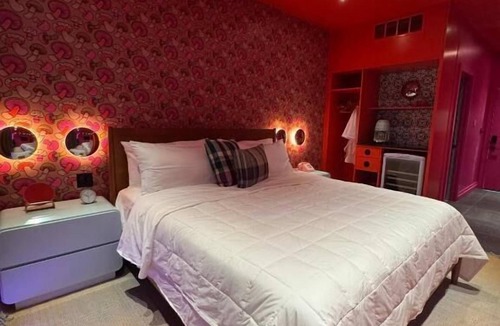 Cherokee Triangle Hotel | Hotel Hilo 204