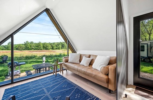 Bull Creek House | House ∙ 1 bedroom ∙ 3 guests