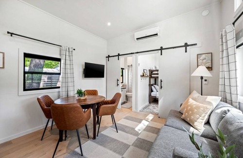 Bull Creek House | House ∙ 1 bedroom ∙ 6 guests