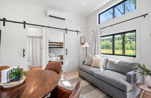 Bull Creek House | House ∙ 1 bedroom ∙ 6 guests