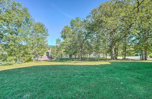 Branson West House | House ∙ 2 bedrooms ∙ 9 guests