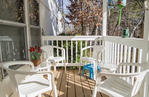 Hollister House | House ∙ 2 bedrooms ∙ 5 guests