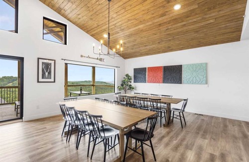 Indian Point House | House ∙ 6 bedrooms ∙ 18 guests