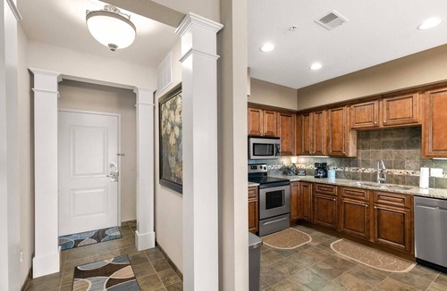 Branson Condo | Huge 2 Bedroom Condo - Pets, Elevator, Close to Rec-Plex and Branson Hills | 1405