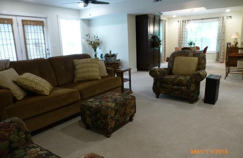 Fisherville Apartment | Huge Romantic Apartment for Short or Long Stays