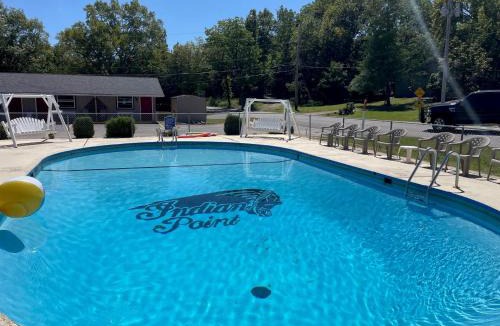 Indian Point Resort | Hunter's Friend Resort on Indian Point