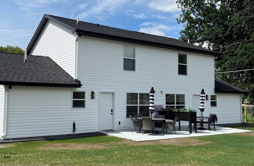 Lincoln House | Husker Getaway lll