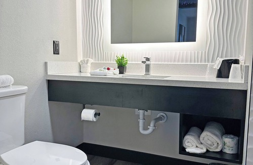 Jackson Hotel | Imperial Suites - Adults Only