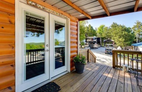 Indian Point House | Indian Point Cabin 2 near SDC, Branson, and Table Rock Lake