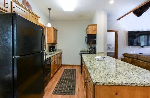 Indian Point House | Indoor Pool - Sleeps 22 - 8 King Beds - 3 min to SDC! -Vanessa's Vacation Homes