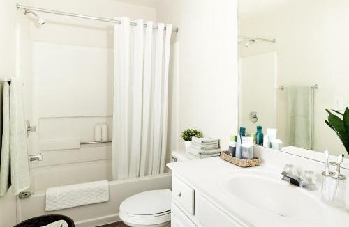 Buechel Hotel | InTown Suites Extended Stay Louisville KY - Airport